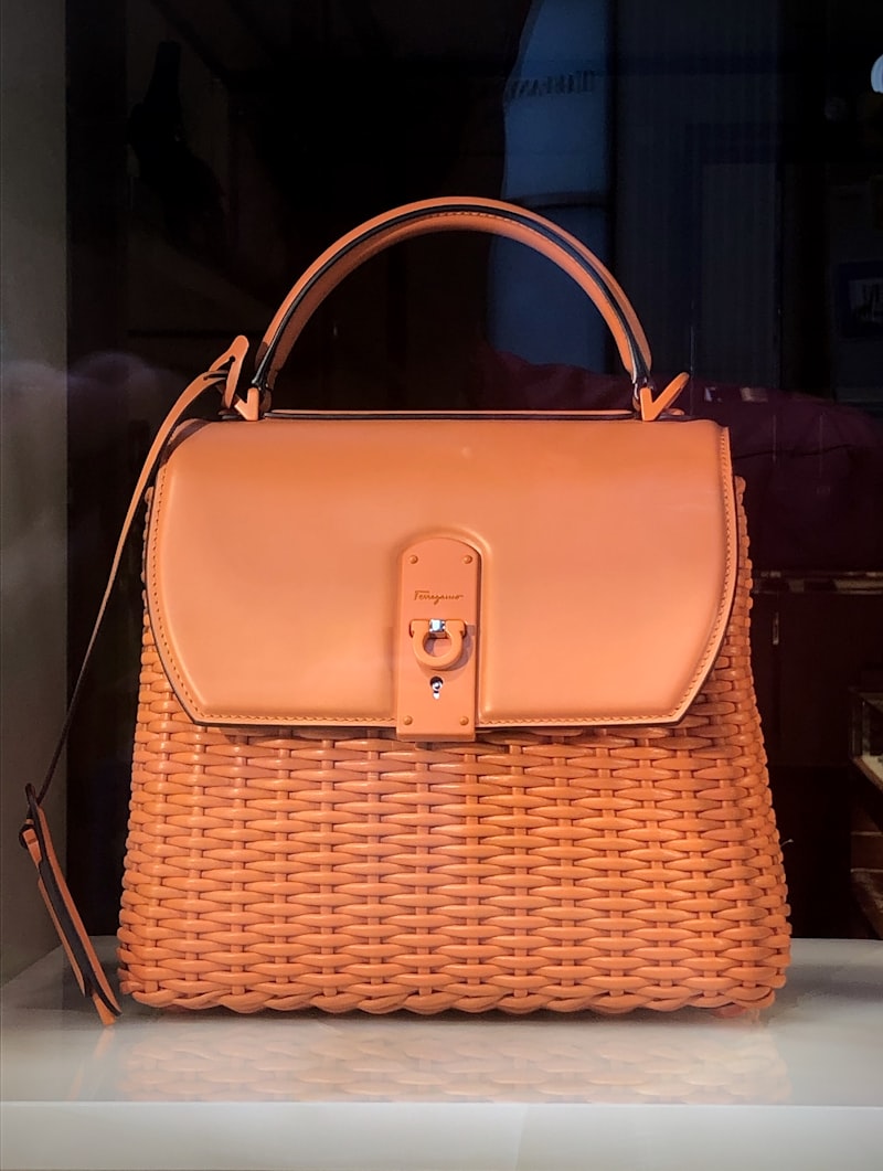 Laptop Messenger